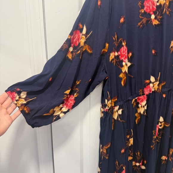 Torrid Navy Floral Print Long Sleeve‎ Tie Neck Midi Dress Plus Size 4X 26 Boho - Picture 12 of 12